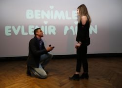 Sinemada Romantik Evlilik Teklifi Organizasyonu İzmir